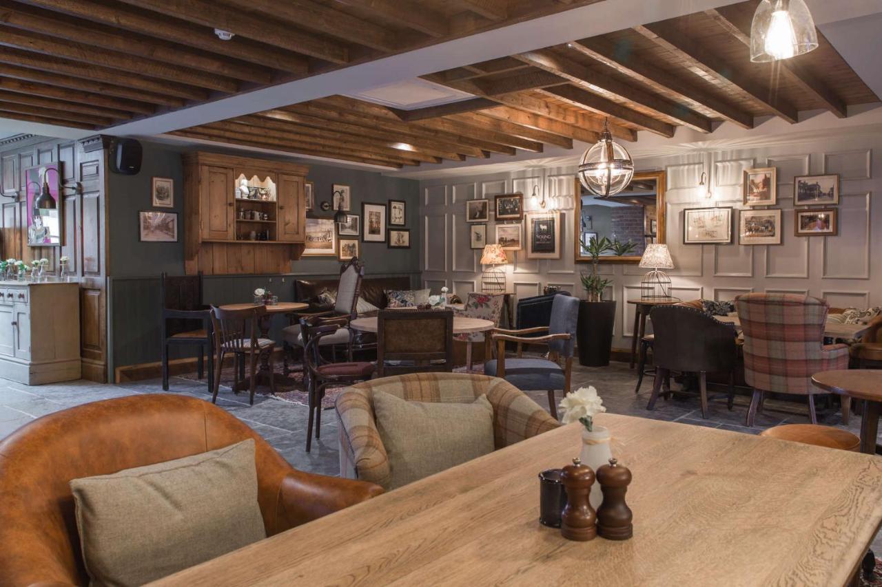 צ'רטסי The Bridge Hotel מראה חיצוני תמונה